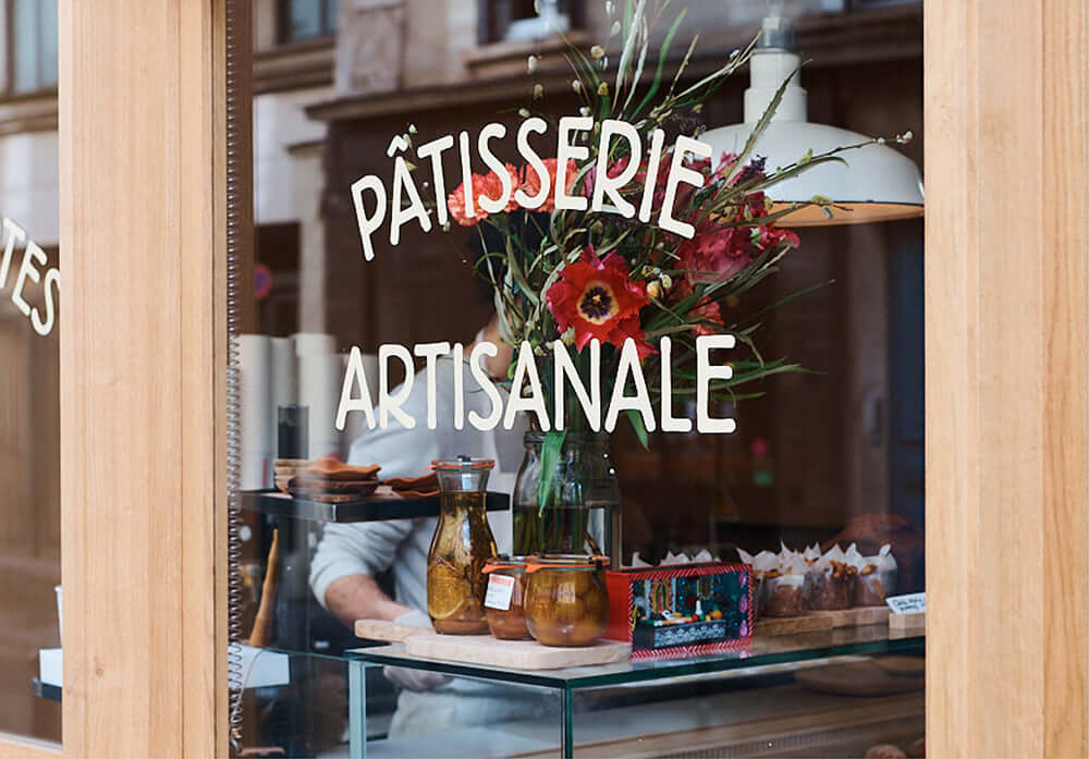 A Short Guide to Paris...