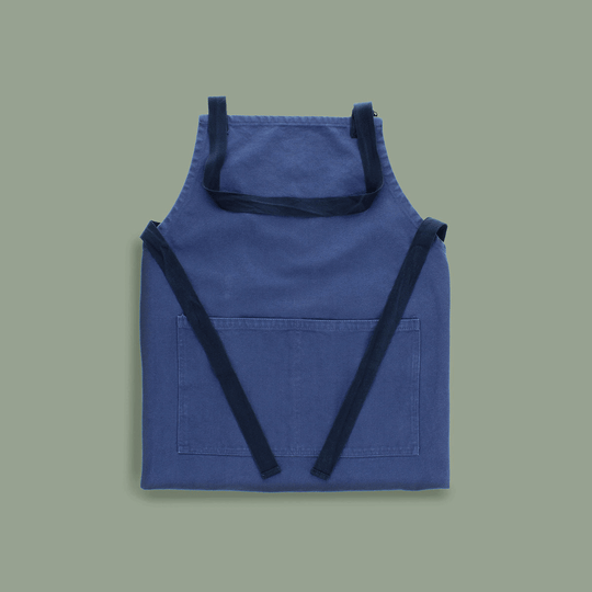 Two-tone utility aprons